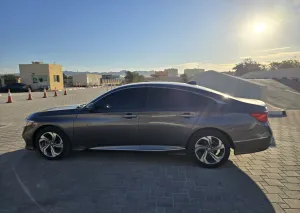 2020 هوندا أكورد EX-L