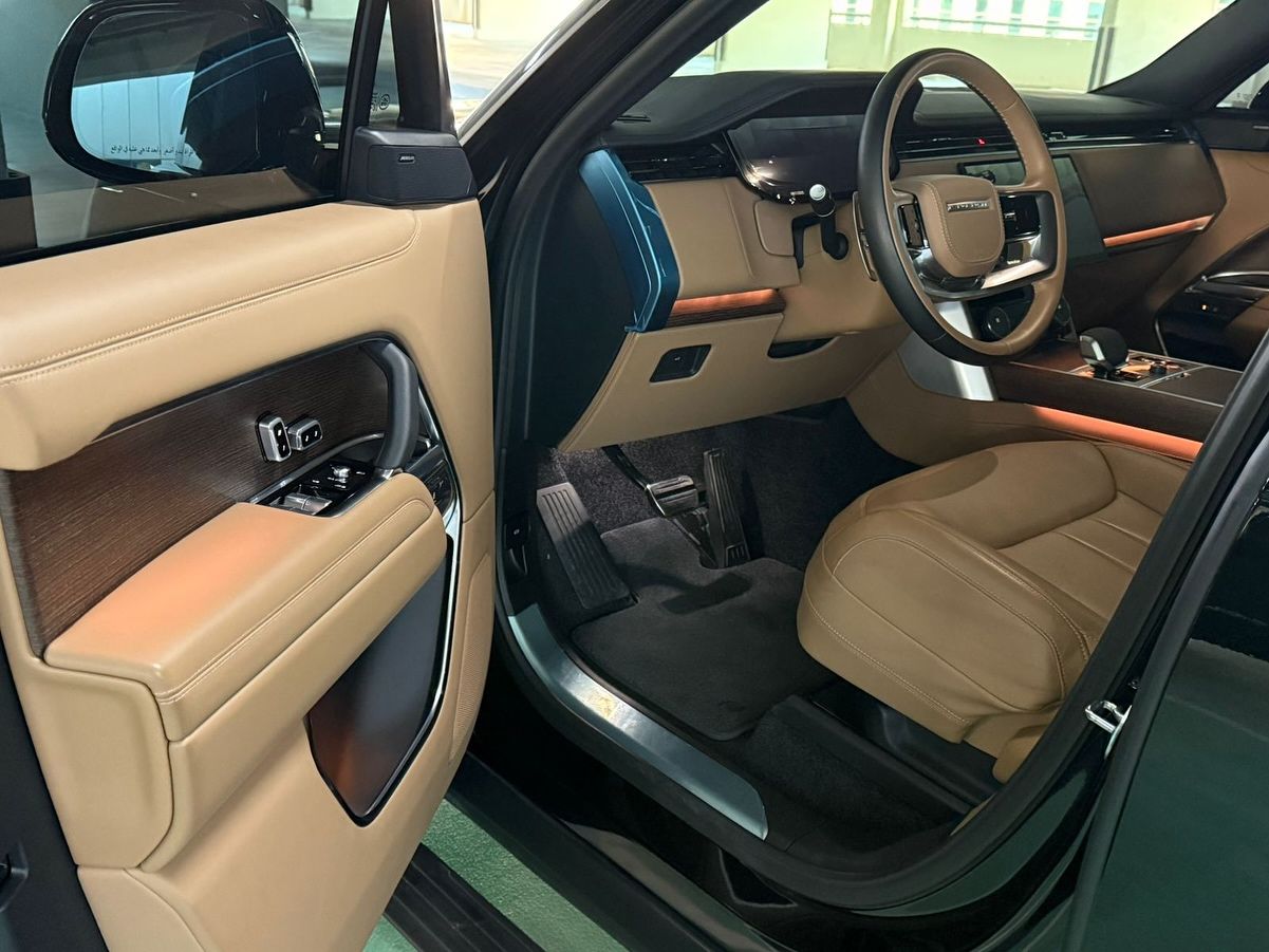 2023 Land Rover Range Rover HSE