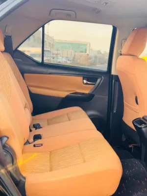 2017 تويوتا فورتشنر Sport
