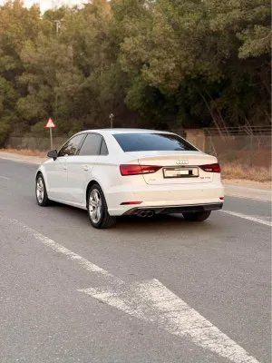 2018 اودي آي ٣ Prestige