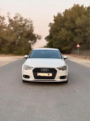 2018 اودي آي ٣ Prestige