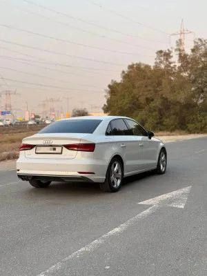 2018 اودي آي ٣ Prestige