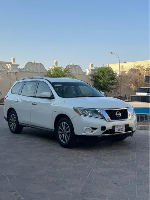 2013 نيسان باثفايندر S