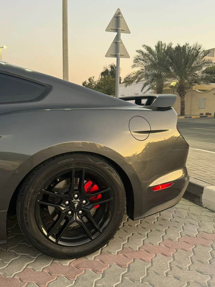 2020 فورد موستانج EcoBoost Fastback