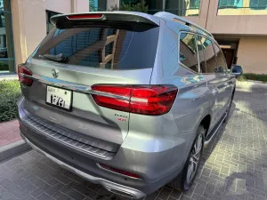 2020 ام جي ار اكس ٨