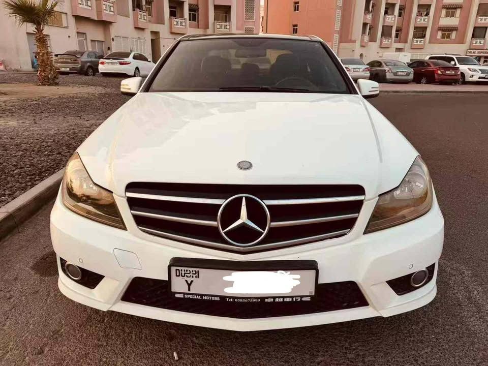 2014 مرسيدس-بنز آلفئة - C C200
