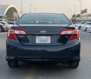 2012 تويوتا كامري LE