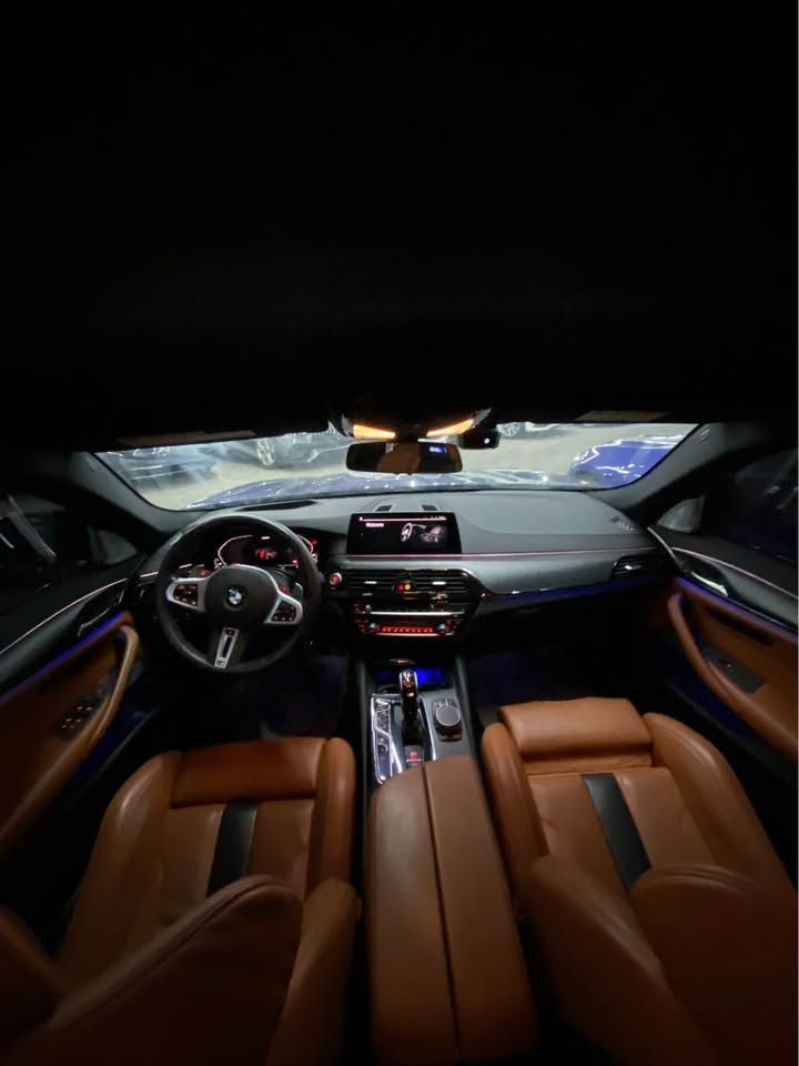 2020 بي أم دابليو ام ٥ Standard
