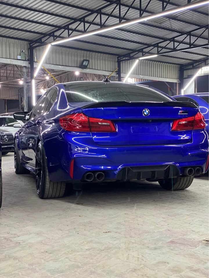 2020 بي أم دابليو ام ٥ Standard