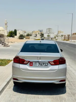 2016 هوندا سيتي LX