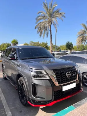 2022 Nissan Patrol LE Platinum city