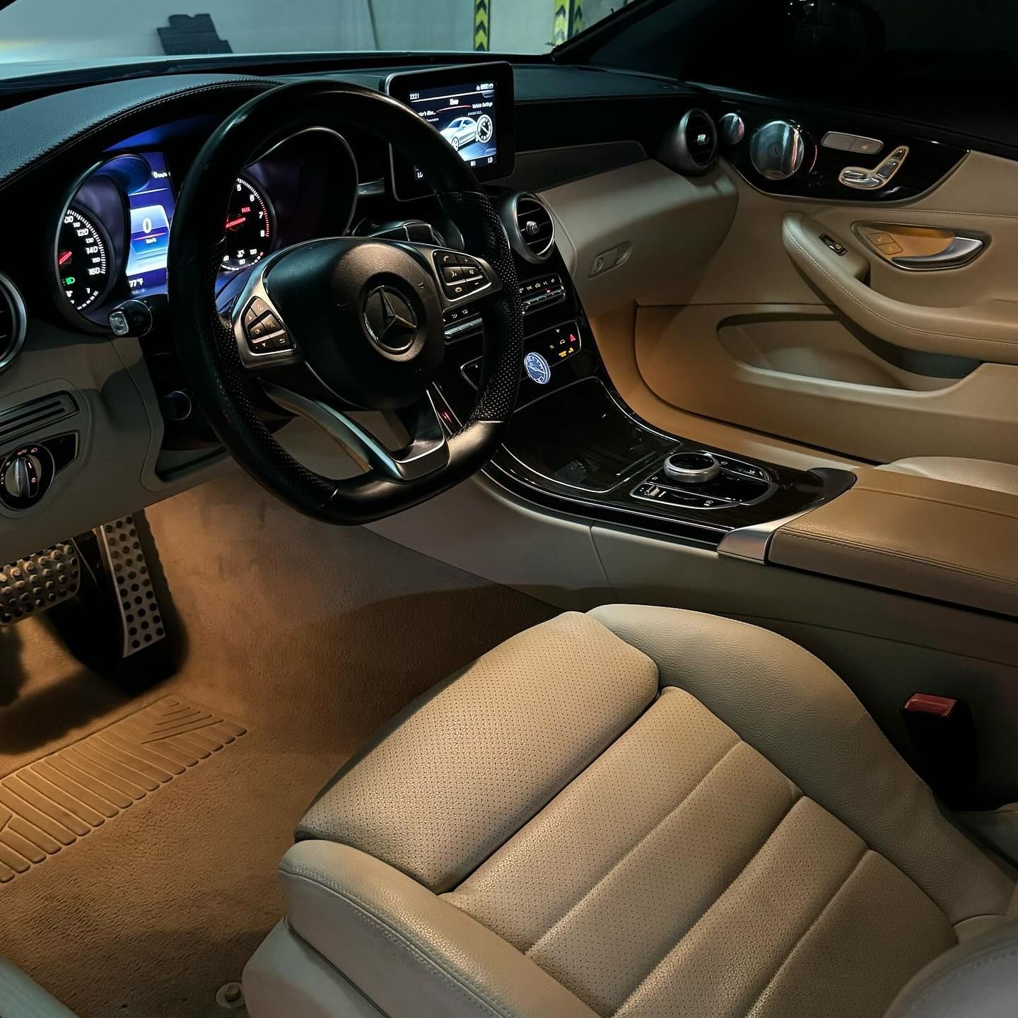 2017 مرسيدس-بنز آلفئة - C C300 Coupe