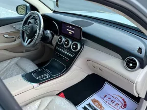 2022 Mercedes-Benz GLC GLC300