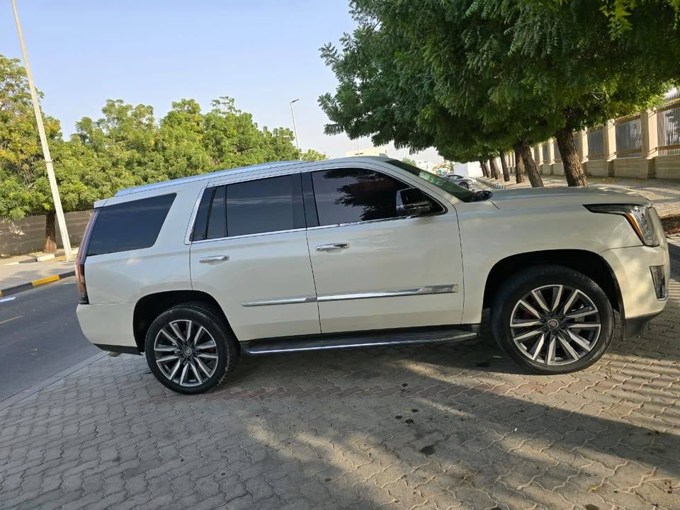 2015 Cadillac Escalade Luxury