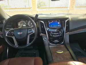 2015 Cadillac Escalade Luxury