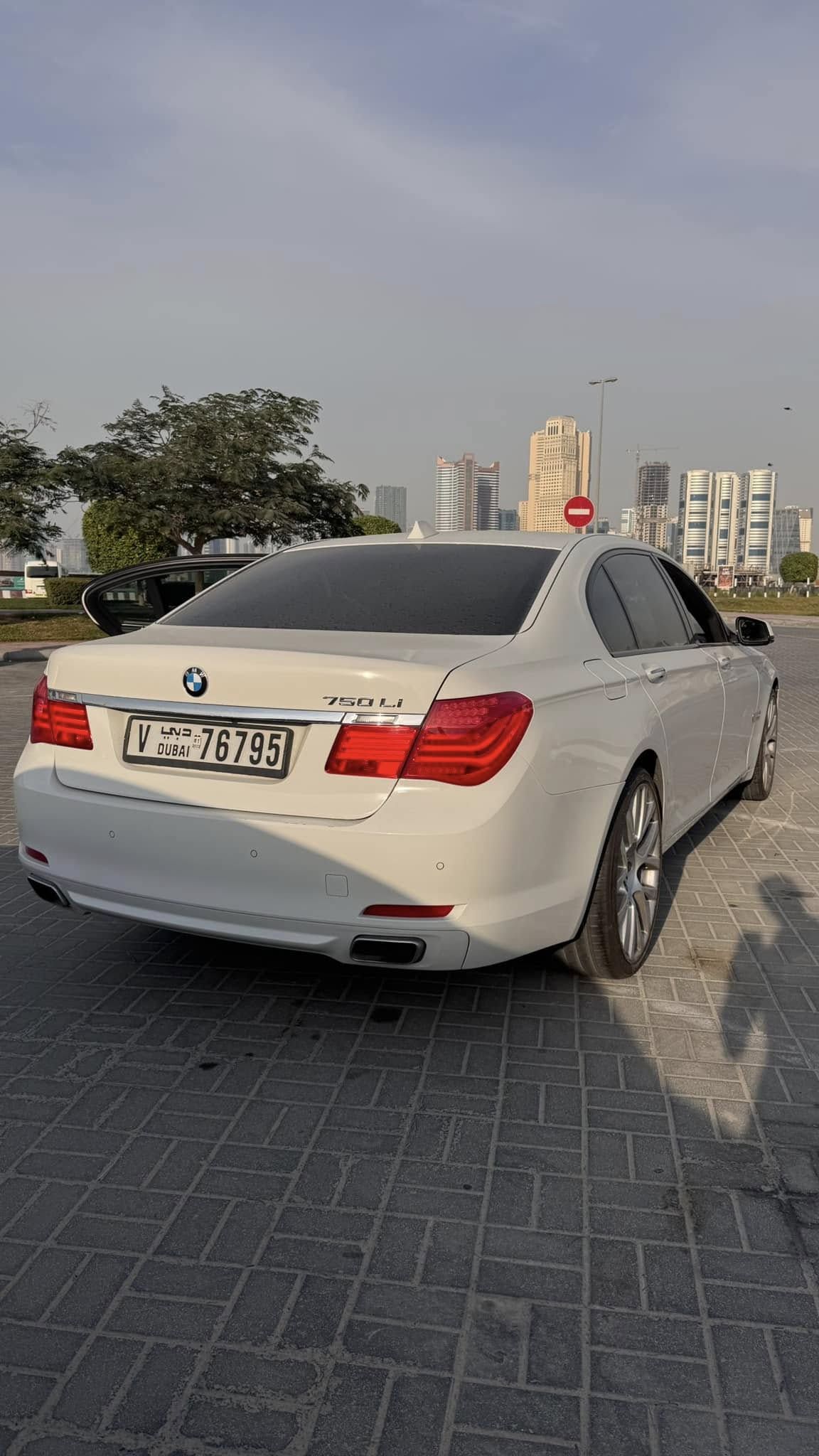 2011 بي أم دابليو الفئة - 7 750i