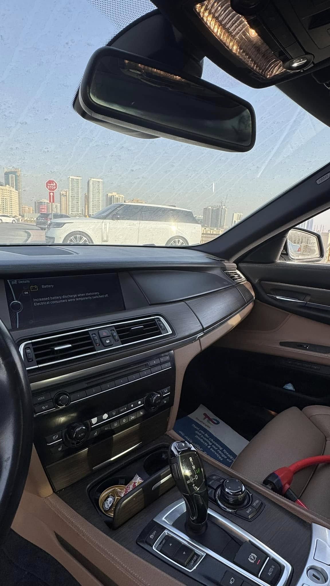 2011 بي أم دابليو الفئة - 7 750i