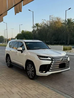 2023 لكزس ال اكس ٦٠٠ Signature