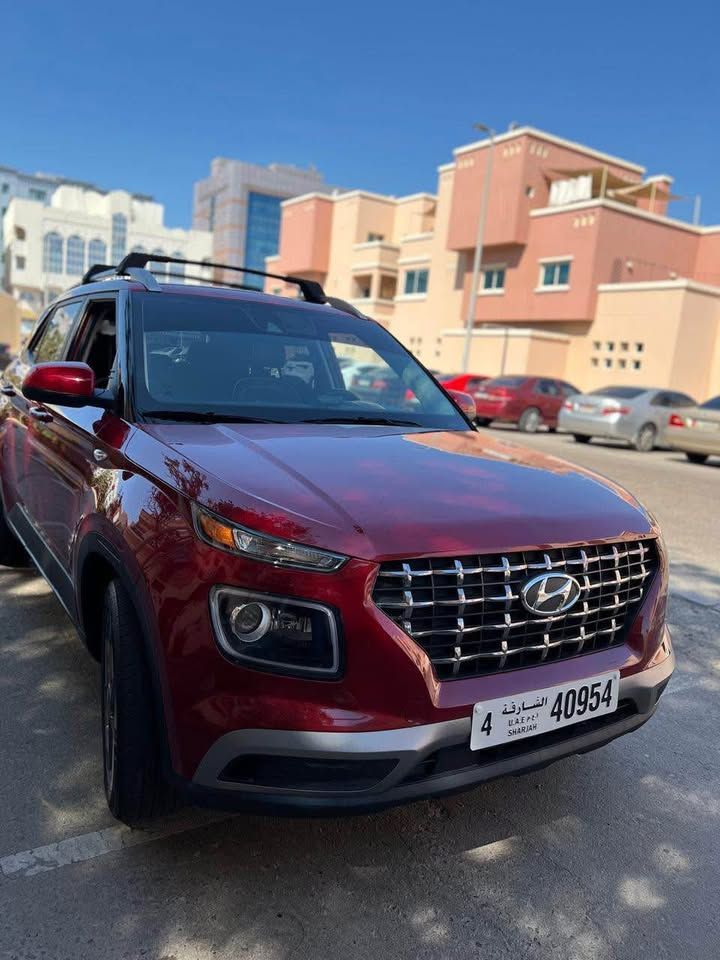 2022 هيونداي فينيو SE