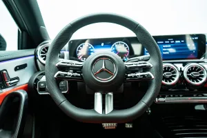 2025 مرسيدس-بنز الفئة - A A200