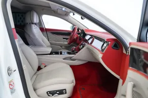 2022 بنتلي فلاينج سبير V8