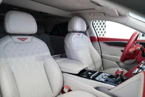 2022 بنتلي فلاينج سبير V8