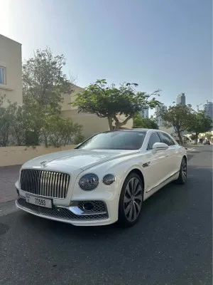 2022 بنتلي فلاينج سبير V8