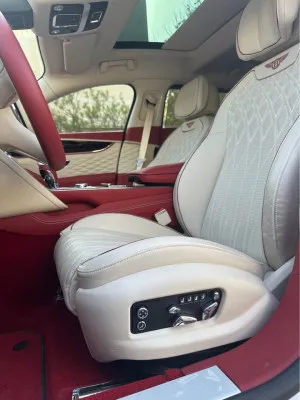 2022 بنتلي فلاينج سبير V8