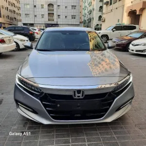 2018 هوندا أكورد DX