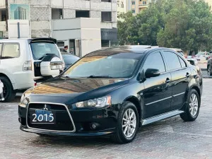2015 ميتسوبيشي لانسر GL