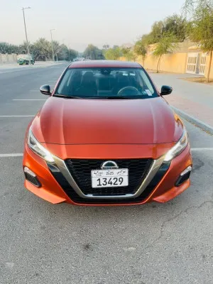 2022 Nissan Altima SR