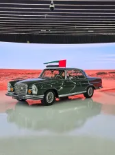 1970 مرسيدس-بنز 220 SEL