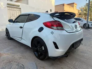 2012 هيونداي فوليستر GLS