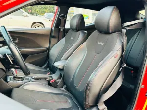 2020 Hyundai Veloster GL