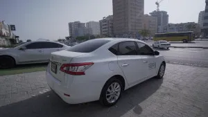 2016 نيسان سنترا SL