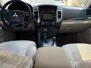 2017 Mitsubishi Pajero GLS