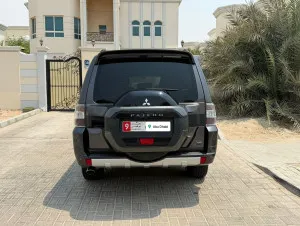 2017 Mitsubishi Pajero GLS
