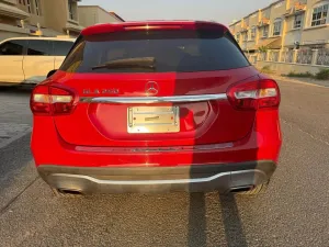 2019 مرسيدس-بنز GLA - جي ال اي GLA250