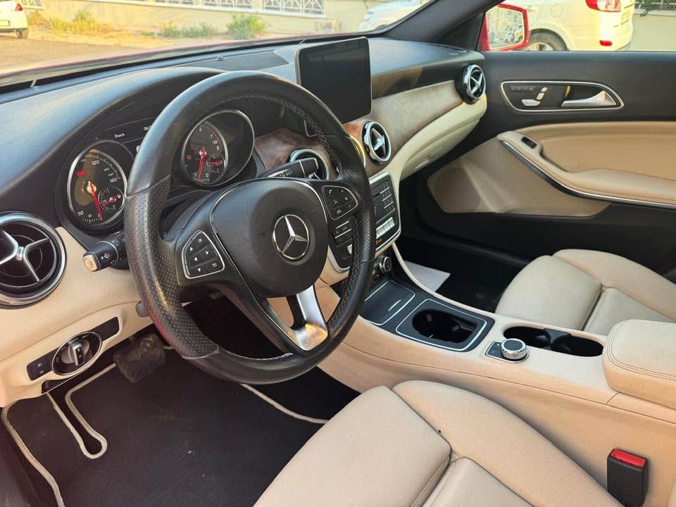 2019 مرسيدس-بنز GLA - جي ال اي GLA250