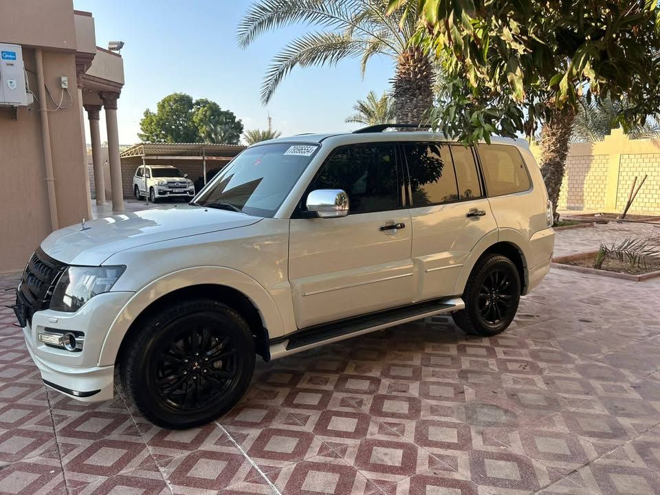 2020 Mitsubishi Pajero GLX