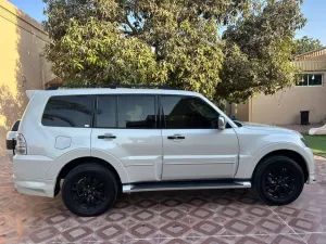 2020 Mitsubishi Pajero GLX