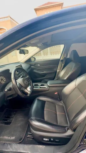2020 Nissan Altima SR
