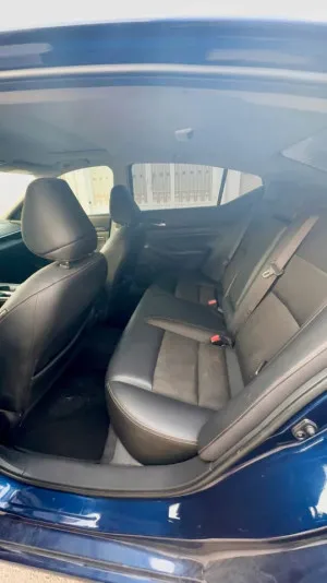 2020 Nissan Altima SR