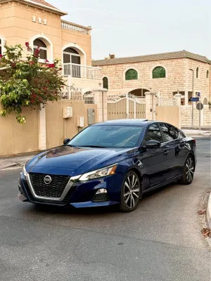 2020 Nissan Altima SR