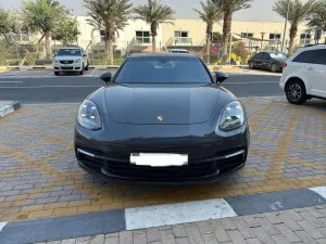 2018 بورش باناميرا GTS