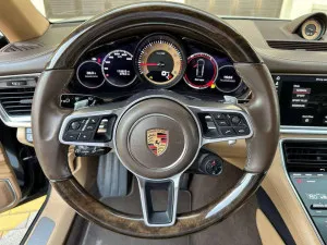 2018 بورش باناميرا GTS