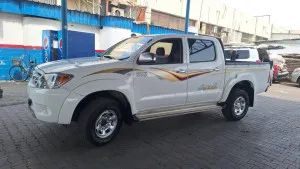 2007 Toyota Hilux DLX