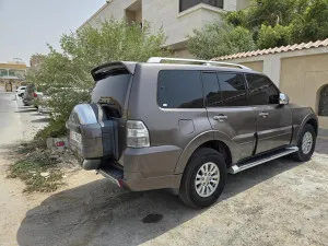 2010 Mitsubishi Pajero GLS