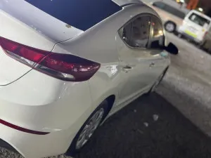 2017 هيونداي النترا SEL