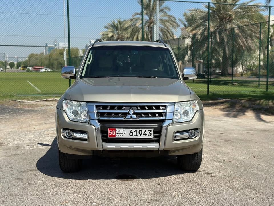 2017 Mitsubishi Pajero GLS
